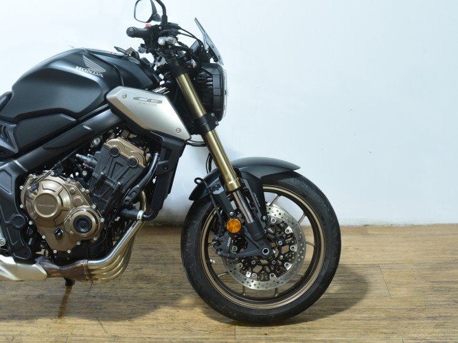 HONDA CB 650 R (A2) 2022 de segunda mano