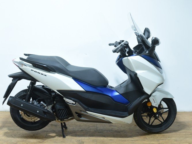 Comprar HONDA FORZA 125 2018 de segunda mano HONDA FORZA 125 2018 de segunda mano