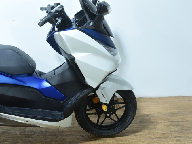 Comprar HONDA FORZA 125 2018 de segunda mano HONDA FORZA 125 2018 de segunda mano