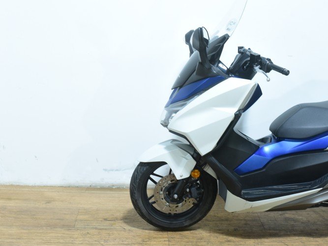 Comprar HONDA FORZA 125 2018 de segunda mano HONDA FORZA 125 2018 de segunda mano