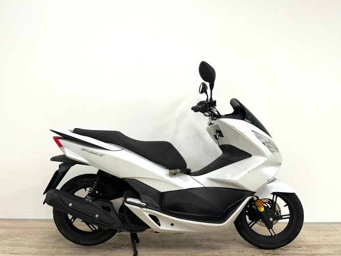 Comprar HONDA PCX 125 2018 de segunda mano HONDA PCX 125 2018 de segunda mano
