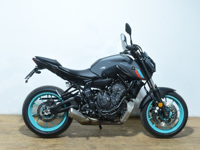 Comprar YAMAHA MT-07 (A2) 2023 de segunda mano YAMAHA MT-07 (A2) 2023 de segunda mano