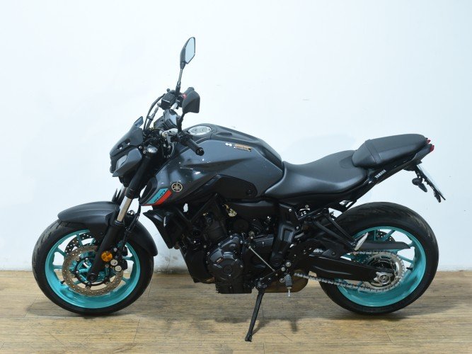 Comprar YAMAHA MT-07 (A2) 2023 de segunda mano YAMAHA MT-07 (A2) 2023 de segunda mano