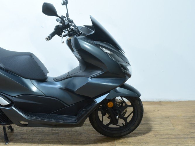 Comprar HONDA PCX 125 2022 de segunda mano HONDA PCX 125 2022 de segunda mano