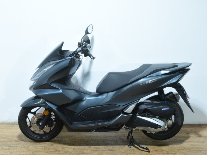 Comprar HONDA PCX 125 2022 de segunda mano HONDA PCX 125 2022 de segunda mano