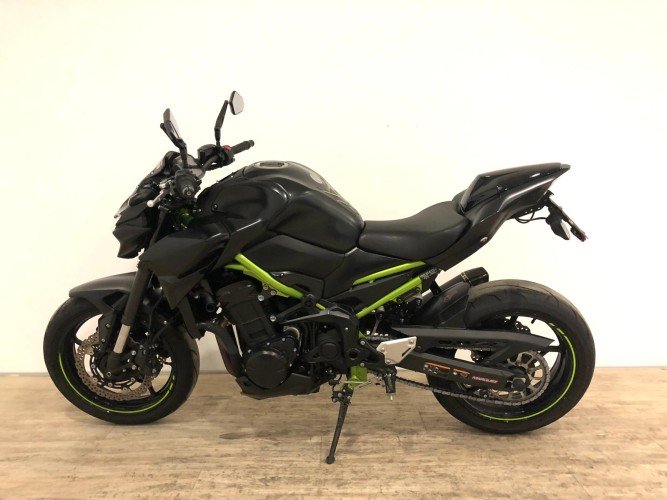 Comprar KAWASAKI Z 900 FULL (ESCAPE AKRAPOVIC HOMOLOGADO) 2021 de segunda mano KAWASAKI Z 900 FULL (ESCAPE AKRAPOVIC HOMOLOGADO) 2021 de segunda mano