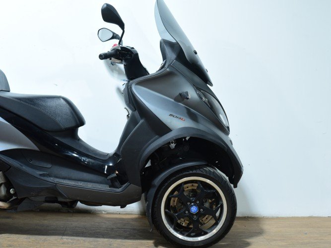 PIAGGIO MP3 500 IE (TOP CASE) 2016 de segunda mano