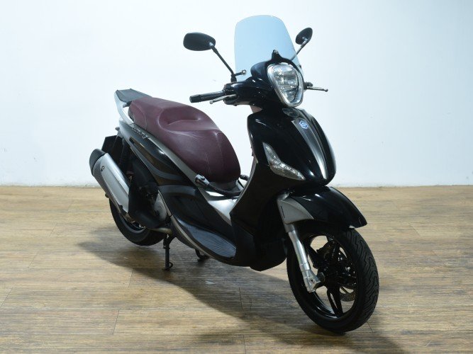 Comprar PIAGGIO BEVERLY 350 SPORTOURIN 2016 de segunda mano PIAGGIO BEVERLY 350 SPORTOURIN 2016 de segunda mano