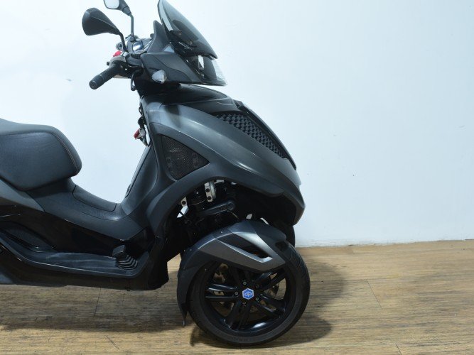 Comprar PIAGGIO MP3 300 HPE LT YOURBAN 2018 de segunda mano PIAGGIO MP3 300 HPE LT YOURBAN 2018 de segunda mano