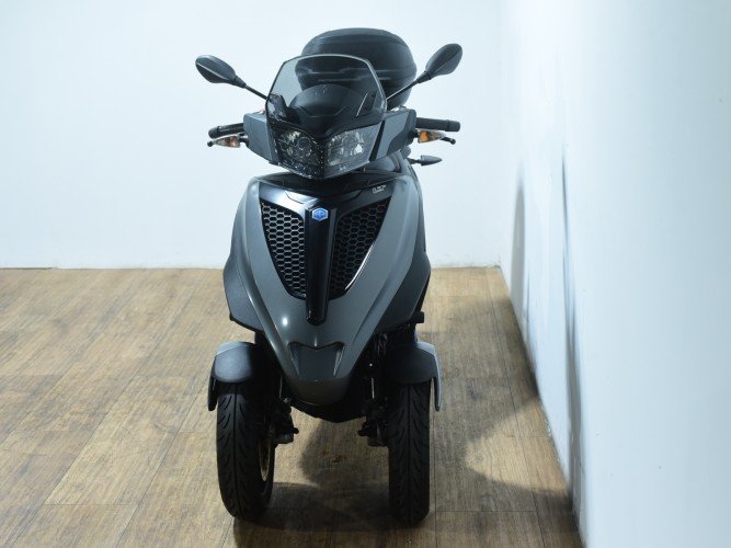 Comprar PIAGGIO MP3 300 HPE LT YOURBAN 2018 de segunda mano PIAGGIO MP3 300 HPE LT YOURBAN 2018 de segunda mano