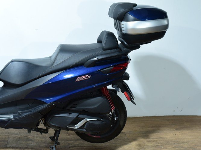 Comprar PIAGGIO MP3 400 HPE (TOP CASE) 2022 de segunda mano PIAGGIO MP3 400 HPE (TOP CASE) 2022 de segunda mano