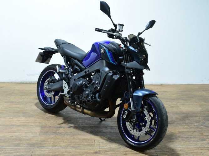 Comprar YAMAHA MT-09 (A2) 2024 de segunda mano YAMAHA MT-09 (A2) 2024 de segunda mano