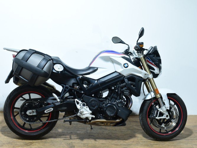 Comprar BMW F 800 R (A) (2 MALETAS) (AKRAPOVIC HOMOLOGADO) 2019 de segunda mano BMW F 800 R (A) (2 MALETAS) (AKRAPOVIC HOMOLOGADO) 2019 de segunda mano