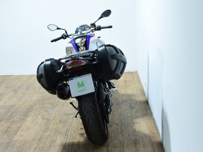 Comprar BMW F 800 R (A) (2 MALETAS) (AKRAPOVIC HOMOLOGADO) 2019 de segunda mano BMW F 800 R (A) (2 MALETAS) (AKRAPOVIC HOMOLOGADO) 2019 de segunda mano