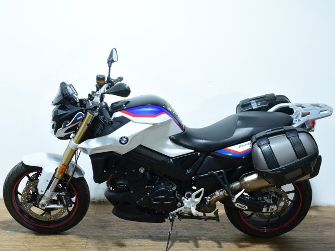 Comprar BMW F 800 R (A) (2 MALETAS) (AKRAPOVIC HOMOLOGADO) 2019 de segunda mano BMW F 800 R (A) (2 MALETAS) (AKRAPOVIC HOMOLOGADO) 2019 de segunda mano