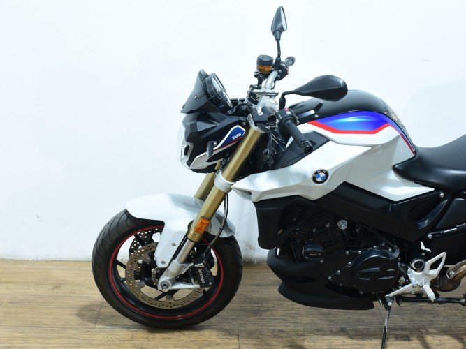 Comprar BMW F 800 R (A) (2 MALETAS) (AKRAPOVIC HOMOLOGADO) 2019 de segunda mano BMW F 800 R (A) (2 MALETAS) (AKRAPOVIC HOMOLOGADO) 2019 de segunda mano