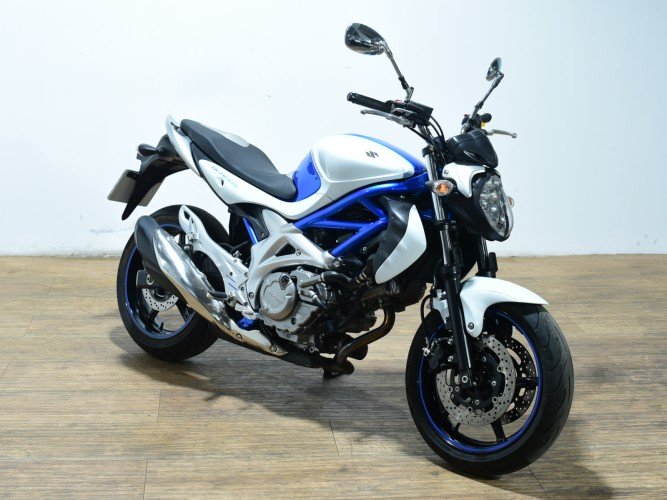 Comprar SUZUKI GLADIUS 650 (A) 2010 de segunda mano SUZUKI GLADIUS 650 (A) 2010 de segunda mano
