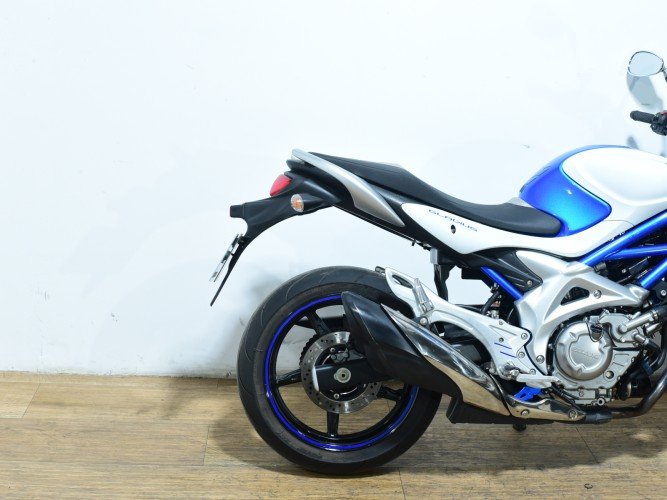 Comprar SUZUKI GLADIUS 650 (A) 2010 de segunda mano SUZUKI GLADIUS 650 (A) 2010 de segunda mano