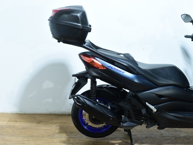Comprar YAMAHA XMAX 125 (TOP CASE) 2022 de segunda mano YAMAHA XMAX 125 (TOP CASE) 2022 de segunda mano