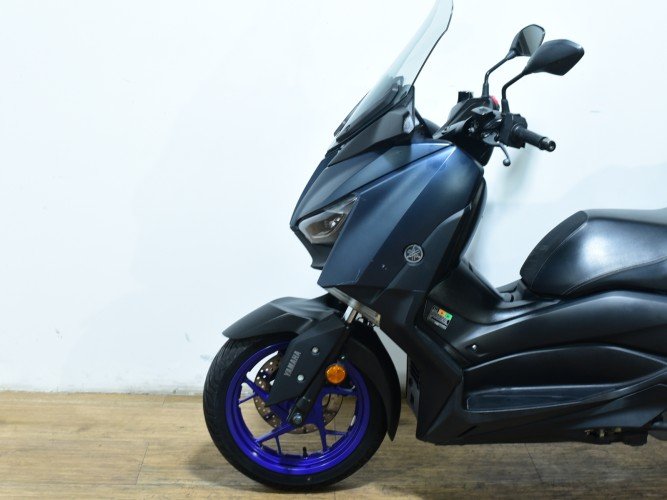 Comprar YAMAHA XMAX 125 (TOP CASE) 2022 de segunda mano YAMAHA XMAX 125 (TOP CASE) 2022 de segunda mano