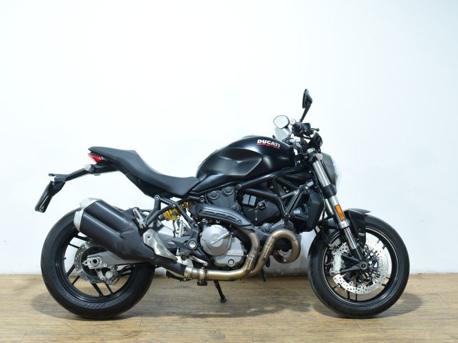 Comprar DUCATI MONSTER 821 2018 de segunda mano DUCATI MONSTER 821 2018 de segunda mano