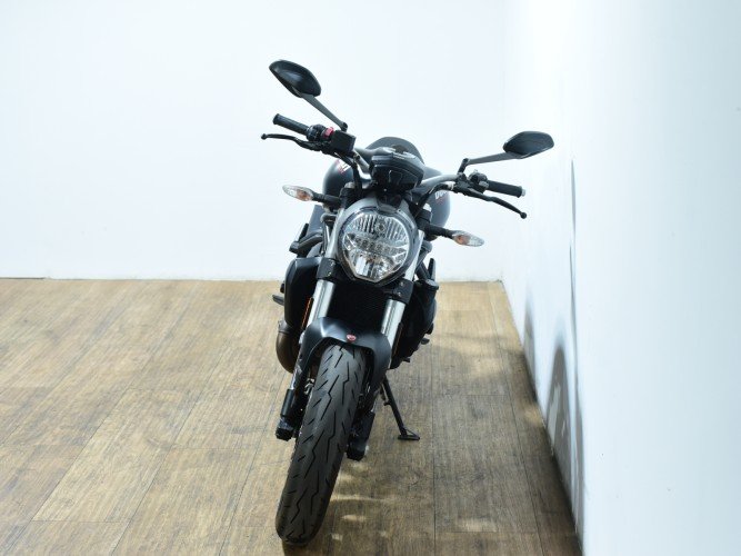 Comprar DUCATI MONSTER 821 2018 de segunda mano DUCATI MONSTER 821 2018 de segunda mano