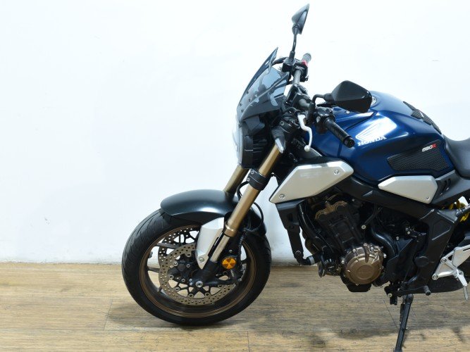 Comprar HONDA CB 650 R (A2) 2019 de segunda mano HONDA CB 650 R (A2) 2019 de segunda mano