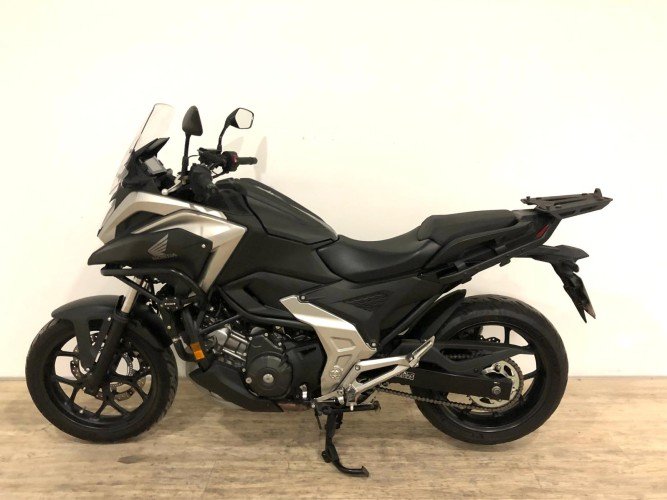 Comprar HONDA NC 750 X (A) 2023 de segunda mano HONDA NC 750 X (A) 2023 de segunda mano