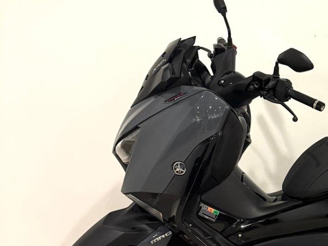 Comprar YAMAHA XMAX 125 TECH MAX 2021 de segunda mano YAMAHA XMAX 125 TECH MAX 2021 de segunda mano