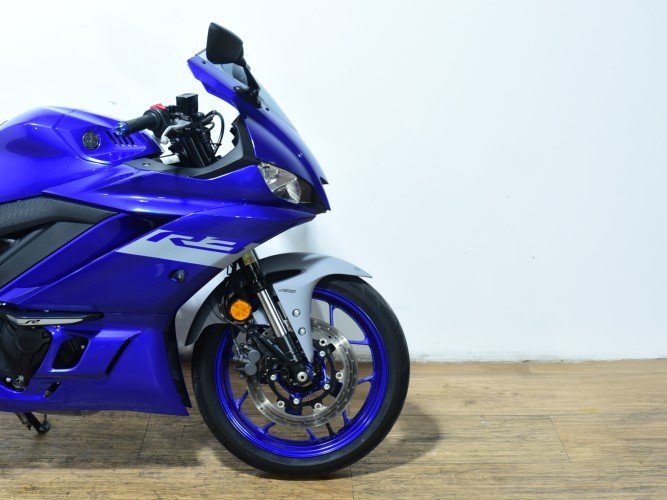 YAMAHA YZF R3 2020 de segunda mano
