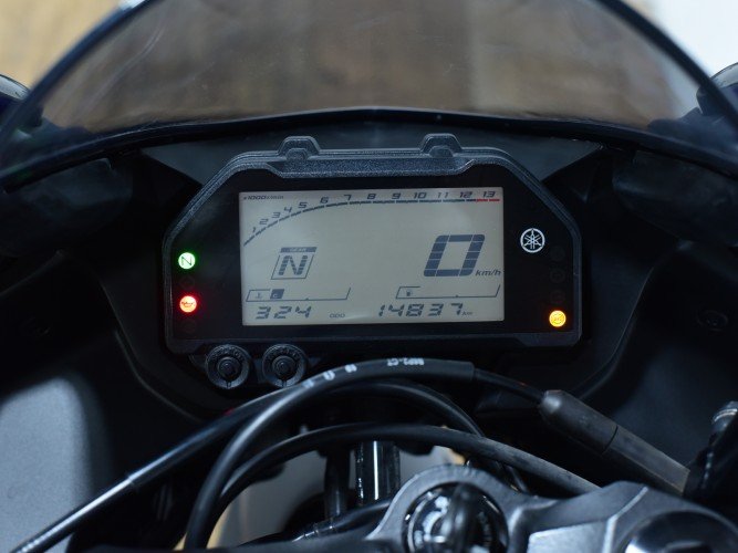 YAMAHA YZF R3 2020 de segunda mano