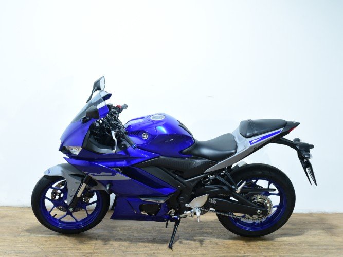 YAMAHA YZF R3 2020 de segunda mano