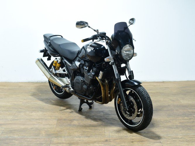 YAMAHA XJR 1300 2014 de segunda mano