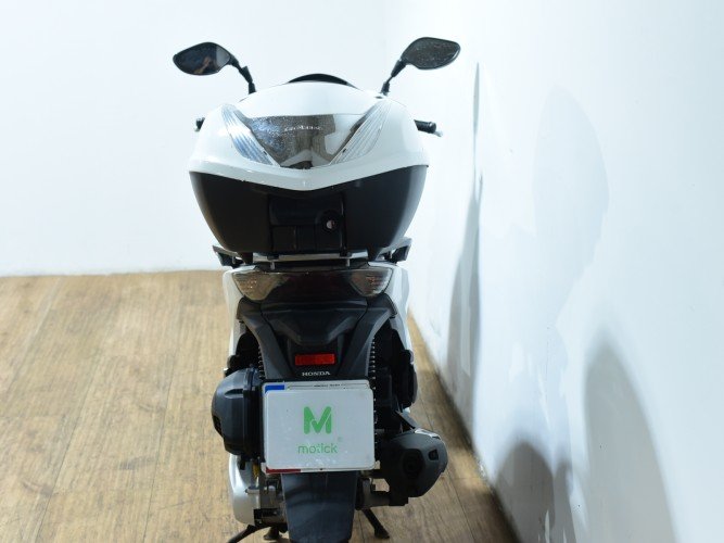 HONDA SH 125 (TOP CASE) 2019 de segunda mano