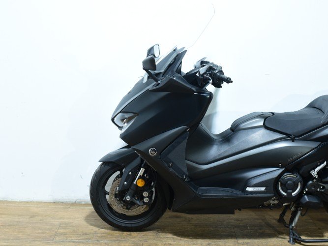 Comprar YAMAHA TMAX 560 (A2) (TOP CASE) 2020 de segunda mano YAMAHA TMAX 560 (A2) (TOP CASE) 2020 de segunda mano