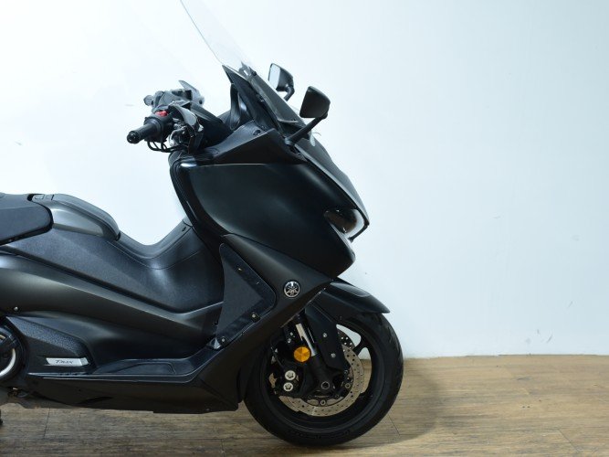 Comprar YAMAHA TMAX 560 (A2) (TOP CASE) 2020 de segunda mano YAMAHA TMAX 560 (A2) (TOP CASE) 2020 de segunda mano