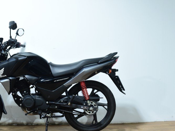 Comprar HONDA CB 125 F 2022 de segunda mano HONDA CB 125 F 2022 de segunda mano
