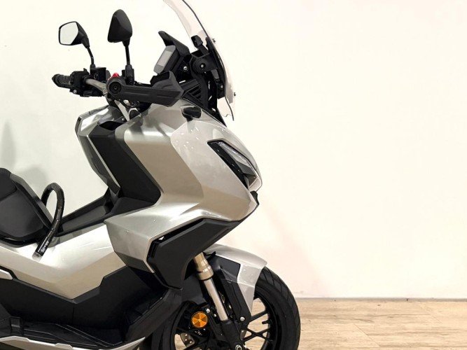 Comprar HONDA ADV 350 (TOP CASE) 2023 de segunda mano HONDA ADV 350 (TOP CASE) 2023 de segunda mano