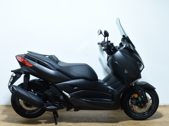 YAMAHA XMAX 125 2022 de segunda mano