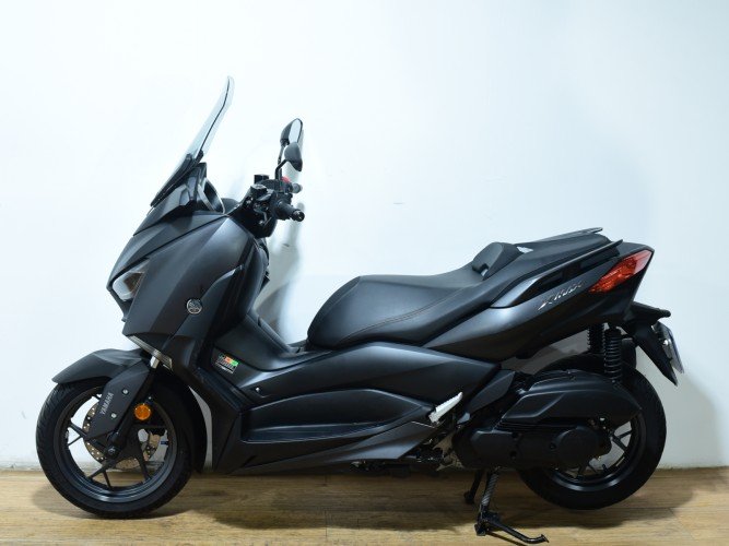 YAMAHA XMAX 125 2022 de segunda mano