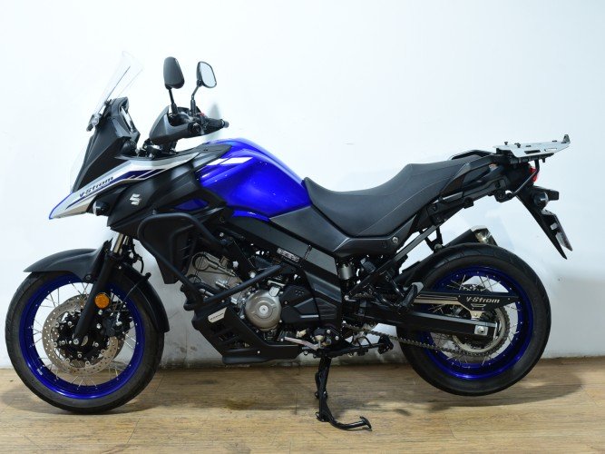 Comprar SUZUKI V STROM 650 (A) 2021 de segunda mano SUZUKI V STROM 650 (A) 2021 de segunda mano
