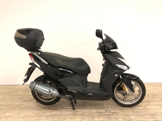 Comprar KYMCO AGILITY CITY 125 (TOP CASE) 2019 de segunda mano KYMCO AGILITY CITY 125 (TOP CASE) 2019 de segunda mano