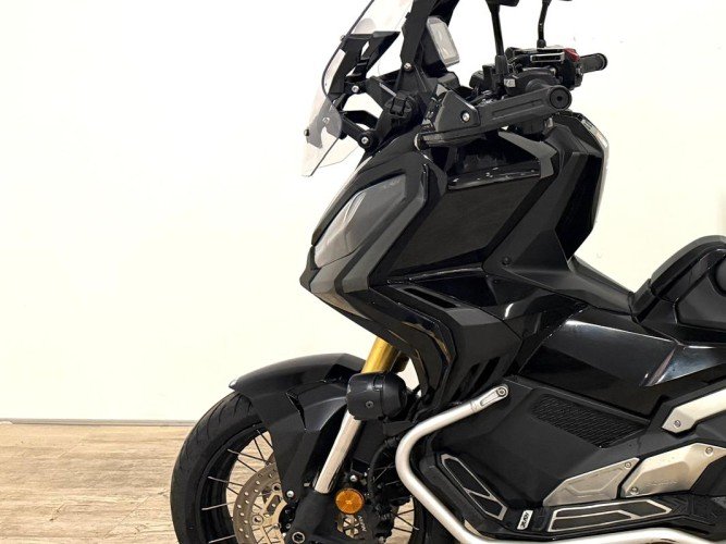 Comprar HONDA X-ADV 750 (A) (TOP CASE) 2021 de segunda mano HONDA X-ADV 750 (A) (TOP CASE) 2021 de segunda mano