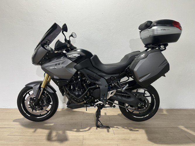 TRIUMPH TIGER 1050 (2 MALETAS) 2012 de segunda mano