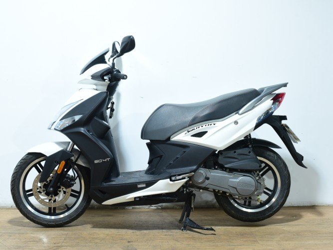 KYMCO AGILITY CITY 50 2020 de segunda mano