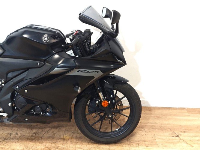 Comprar YAMAHA YZF R125 2024 de segunda mano YAMAHA YZF R125 2024 de segunda mano