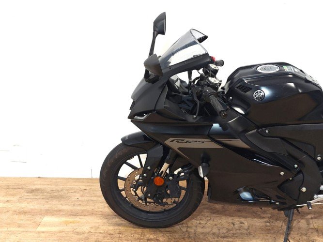 Comprar YAMAHA YZF R125 2024 de segunda mano YAMAHA YZF R125 2024 de segunda mano