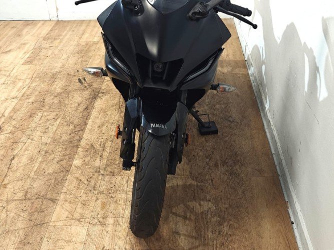 Comprar YAMAHA YZF R125 2024 de segunda mano YAMAHA YZF R125 2024 de segunda mano