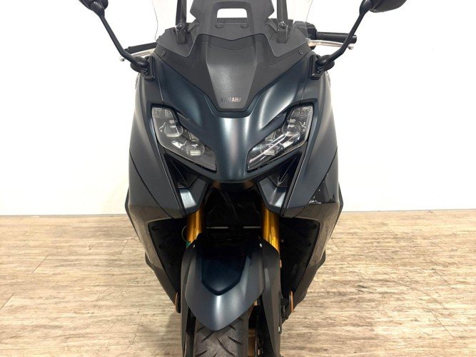 Comprar YAMAHA TMAX 560 TECH MAX (A2) 2022 de segunda mano YAMAHA TMAX 560 TECH MAX (A2) 2022 de segunda mano