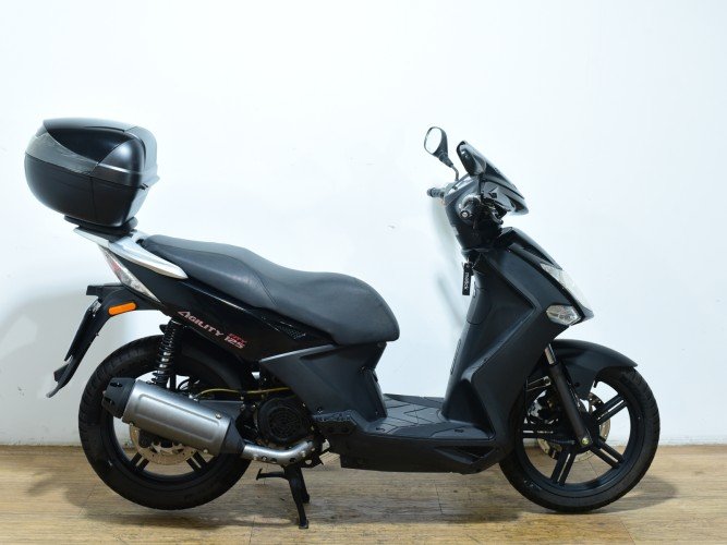 Comprar KYMCO AGILITY CITY 125 (TOP CASE) 2014 de segunda mano KYMCO AGILITY CITY 125 (TOP CASE) 2014 de segunda mano